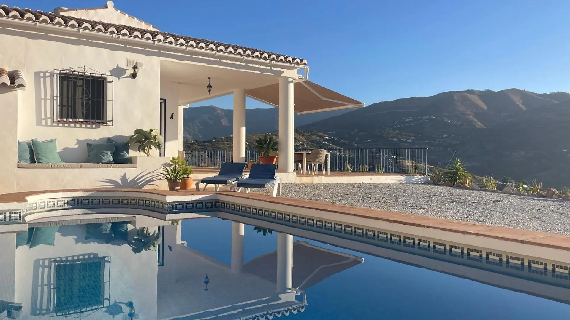 Casa El Boqueron:Rust En Relaxen Met Een Prachtig Uitzicht! Competa